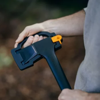 تبر FISKARS SOLID SPLITTING A11 - Image 3